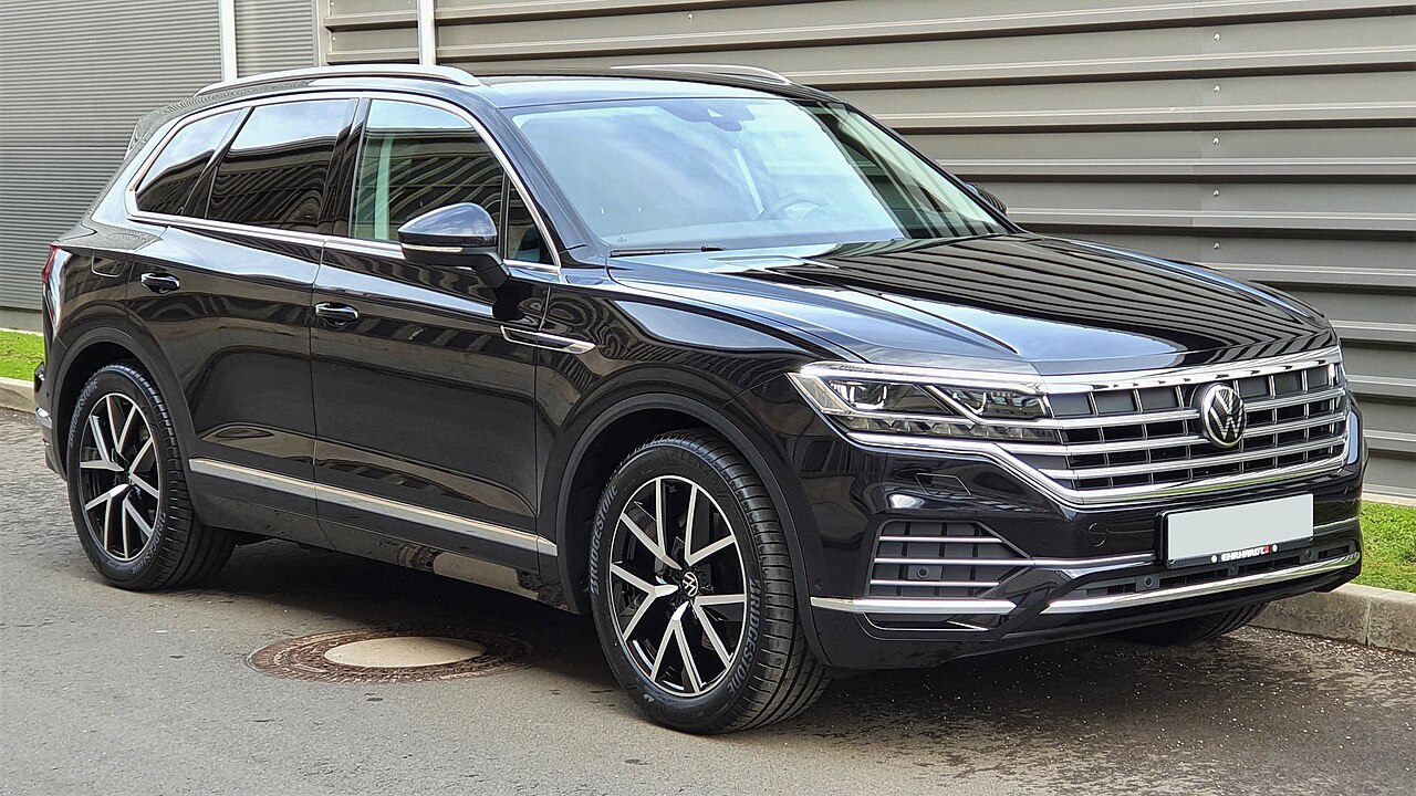 Volkswagen Touareg Prestige location voiture F&egrave;s Maroc